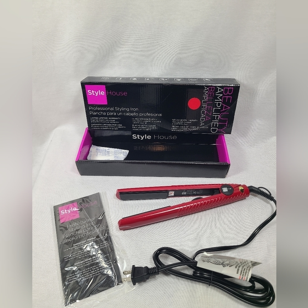 Style House professional hair straightener- Red- New in box